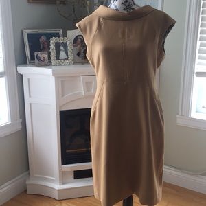 Dress bateau neckline